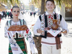 В селе Московей красочно отметили 205-летие