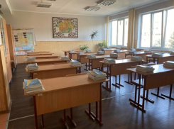 Скандал в Резине: Директор школы вскрыл досрочно экзаменационные материалы