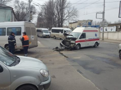 В центре Кишинева произошло ДТП с участием «скорой помощи»