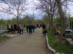 На Радоницу у кладбища Святого Лазаря обустроят более 900 парковочных мест