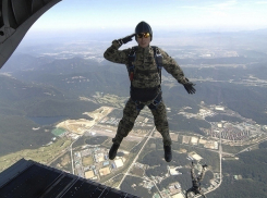 Американские десантники покалечились при парашютной высадке в Румынии