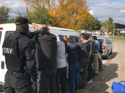 Гражданин Молдовы занимался нелегальной отправкой мигрантов через Украину в ЕС 