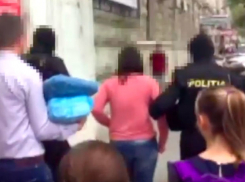 Задержание женщин, нелегально переправлявших граждан Молдовы в Израиль, сняли на видео