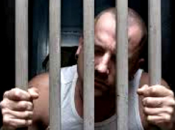 Рецидивист зарубил топором родственницу в Хынчештском районе