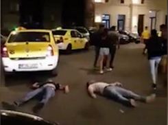 Голливудский боевик в центре Бухареста: жестокую массовую драку сняли на видео