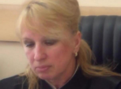 Блондинка в законе: судья из Кишинева за пять лет получила три квартиры, причем одну бесплатно