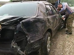 Под Леова Mercedes вылетел с трассы и перевернулся, но никто не пострадал