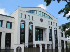 Ставшие жертвами демарша российские дипломаты со своими семьями пересекли границу Молдовы