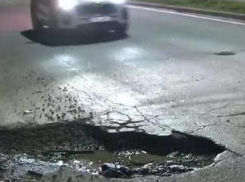 Жуткая ловушка на улице Мунчешть сделала своими жертвами четыре машины