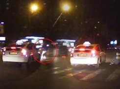 В Кишиневе водитель сбил пешехода, погрузил в машину и увез в неизвестном направлении