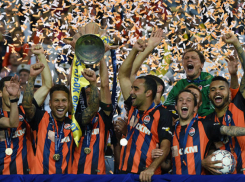 Голы-близнецы Феррейры принесли «Шахтеру» победу над «Динамо» в «одесской битве» и попали на видео