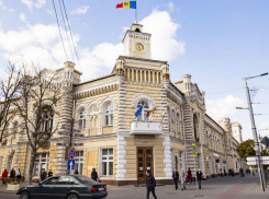 Столичная примэрия приостанавливает прием граждан 