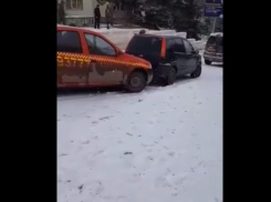 В Хынчештах столкнулись сразу 10 автомобилей