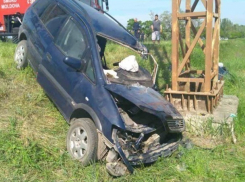 Уснувший за рулем водитель в Бельцах врезался в рекламный щит 