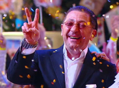 Лепс и Шнуров: зрители Первого канала выбрали звезд для «Новогодней ночи»