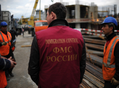 Социалисты продолжают помогать молдавским гражданам снимать запреты на въезд в Россию 