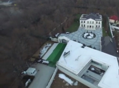 Соратник Плахотнюка Ботнарь продал роскошный дом в Дурлештах