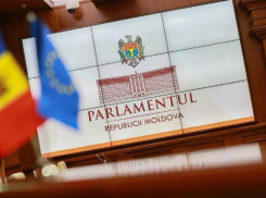 Депутат парламента Молдовы в восторге от своего рабочего кабинета