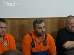 Полицейский бросил работу и устроился мусорщиком
