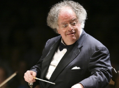 Секс с музыкантами оркестра вызвал позорное изгнание всемирно известного дирижера из Метрополитен-опера 
