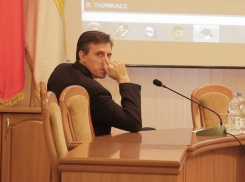 Созванное арестованным Киртоакэ заседание мунсовета проигнорировала даже часть его коллег