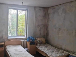 «Добро пожаловать на помойку». Эмигрировавшая в Испанию молдаванка шокирована общежитиями для студентов в Кишиневе