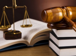 «За такое сажали на кол»: столичный адвокат украл рабочий стол коллеги  