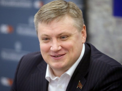 Лидер коммунистов Приднестровья устал критиковать Красносельского и ушел в отставку