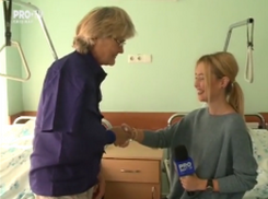 Впервые в Молдове женщине провели операцию по замене сломанной кости плеча на протез