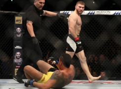 «Молдавский Халк» Ион Куцелаба был с объятиями и аплодисментами встречен в аэропорту Кишинева