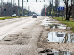 Столичные водители требуют срочный ремонт дорог