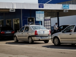 Девятерых сотрудников контрольно-пропускного пункта «Леушены» обвинили в коррупции