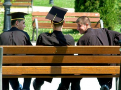 Ученики 12 классов начали готовиться к экзаменам