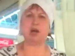 Скандал в кафе с оскорблениями девушек агрессивным поваром попал на видео