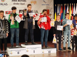 Молодой человек из Молдовы Андрей Маковей стал чемпионом мира по шахматам