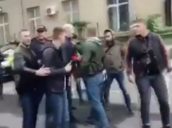 Массовые беспорядки устроили в Кишиневе одесситы, прибывшие на выход приятеля из тюрьмы