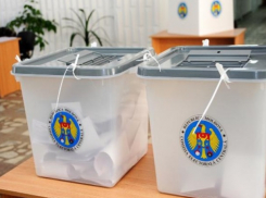 Около 180 тысяч человек побывало на избирательных участках