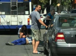 Мужчина выпал из движущегося троллейбуса в центре Кишинева