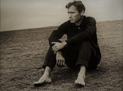 На волне воспоминаний  Там, где молчит ковыль (Памяти Василия Шукшина)