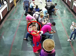 Беременную мошенницу из Хынчештского района показали на видео