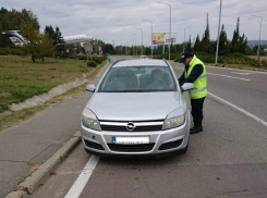 Борьба с Яндекс.Такси в Кишиневе: с автомобилей сняли номерные знаки 