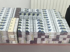 Двое молдаван попытались провезти в багаже в Лондон партию сигарет