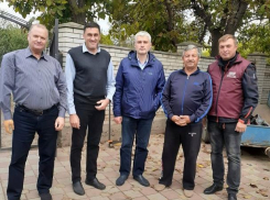 Слусарь призвал жителей Хаджимуса и дальше препятствовать решению властей открыть избирательный участок