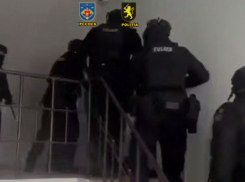 Оборот афер на 2 млн долларов: В Кишиневе накрыли очередных скамеров