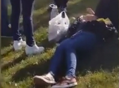 Девушку, сбитую BMW на пешеходном переходе в Кишиневе, сняли на видео