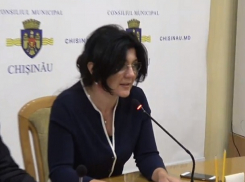 Раду отказалась проводить заседания в зале, напоминающем ей Советский Союз: «приходится бегать»