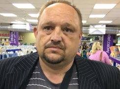 Сексуальный маньяк из Молдовы, напавший на девушек в Ленинградской области, попал на видео
