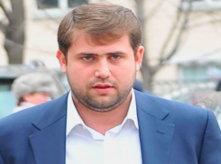 Дипломатический паспорт был выдан Илану Шору незаконно?