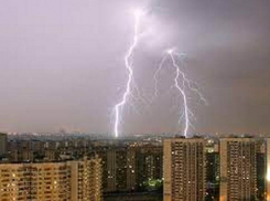 Молдова – в эпицентре непогоды: объявлен желтый код метеоопасности 