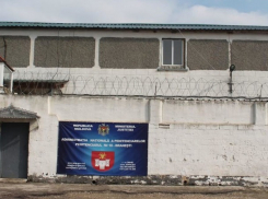 Задержан сотрудник тюрьмы №18: его подозревают в помощи группировке «Китаец»